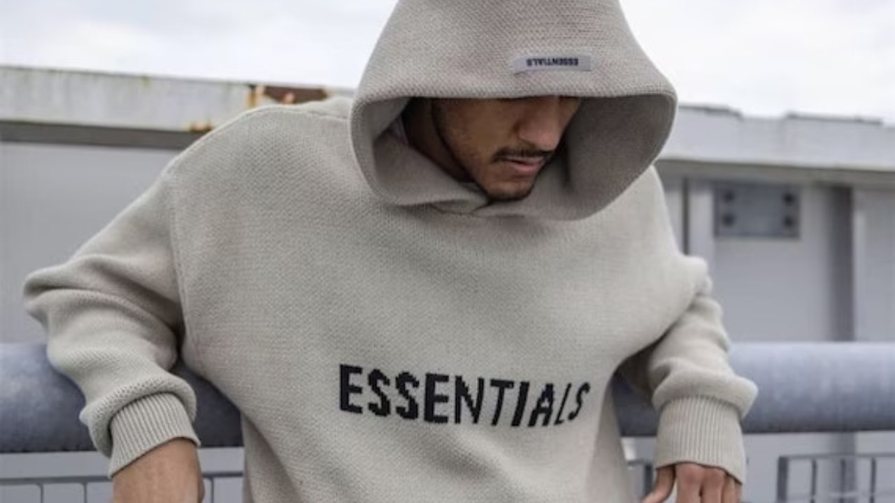 The Essentials Hoodie A Symbol of Comfort and Style